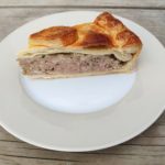 Tourte de colvert au poivre vert et pistaches