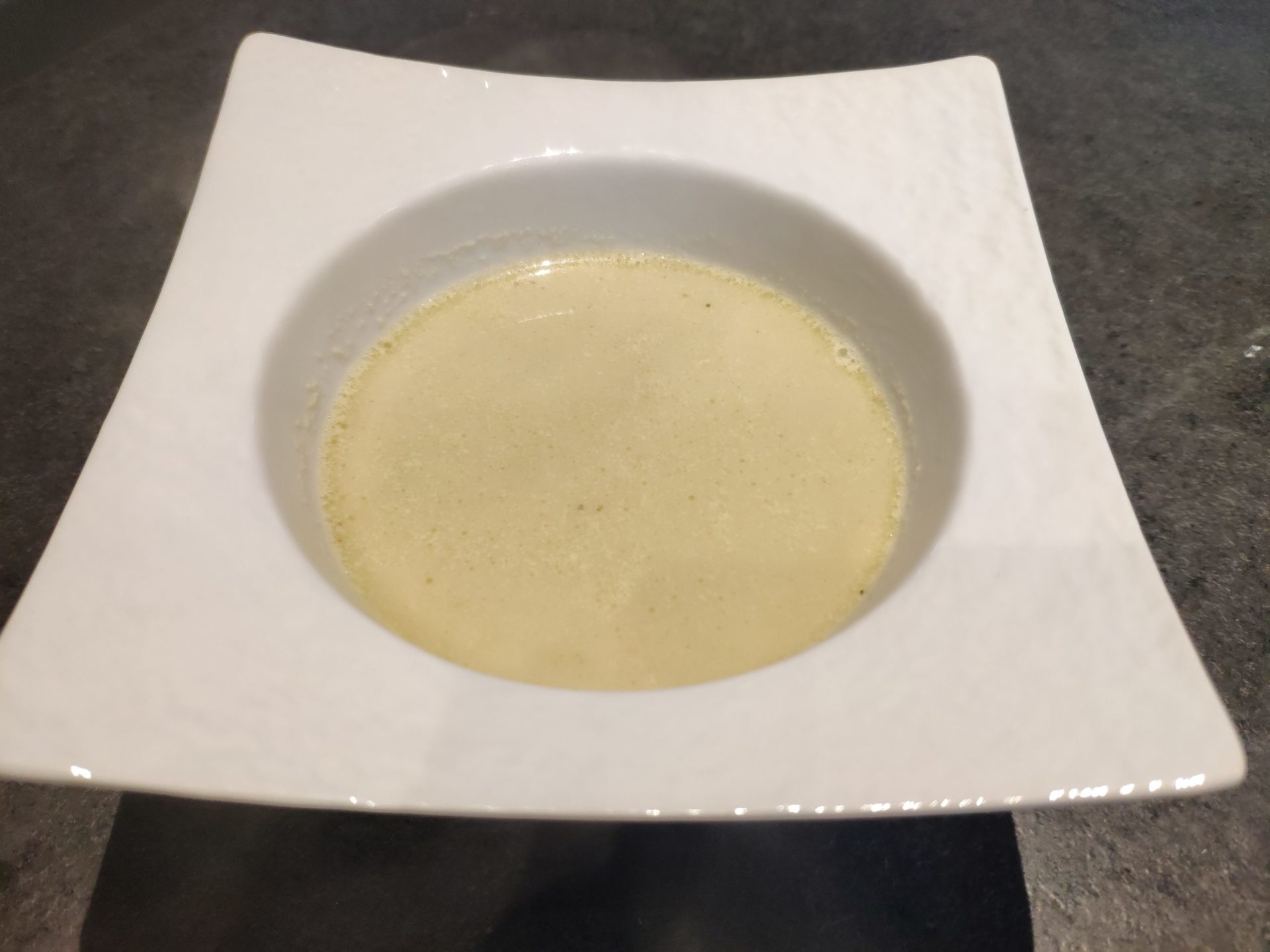Soupe de queues d'asperges vertes