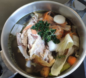 Bouillon de volaille maison