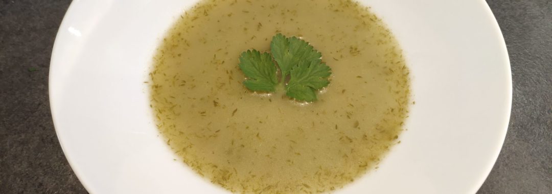 Soupe de fanes de carottes