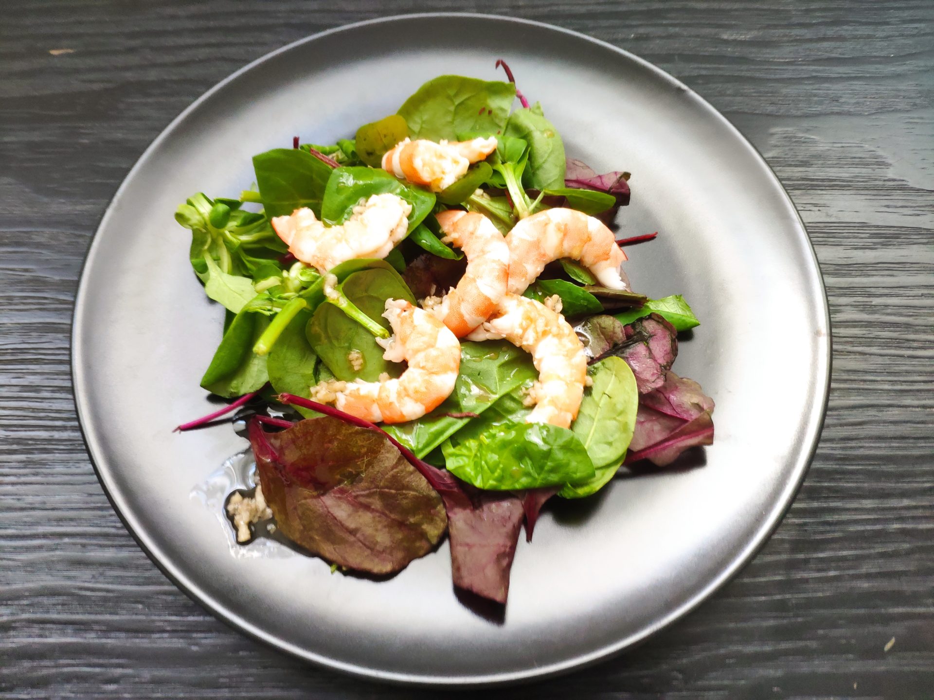 Salade de crevettes à l'ail