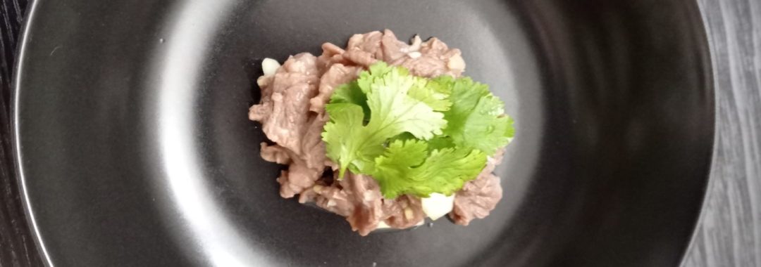 Salade de bœuf à la citronnelle