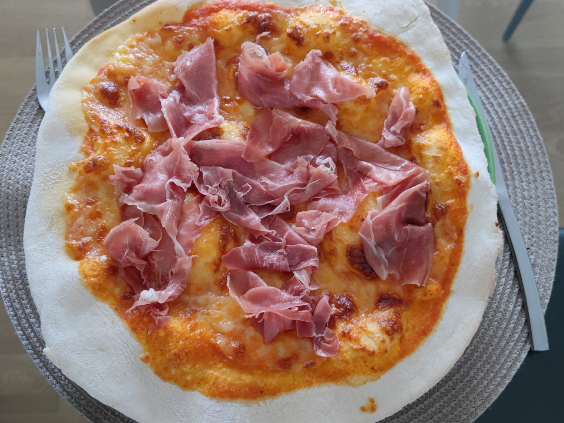 Pizza au jambon de Parme