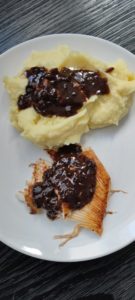 Raie au vinaigre et sa purée de pommes de terre